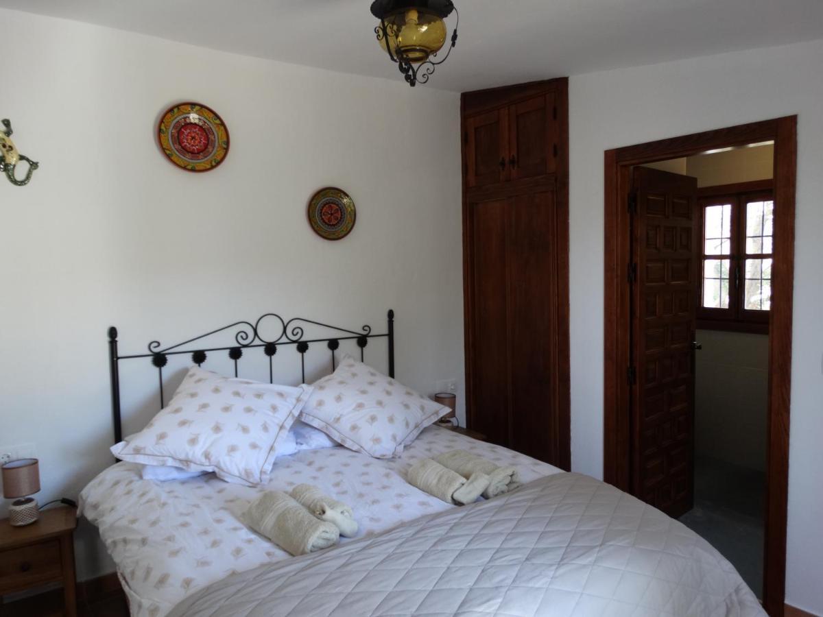 B&B Cortijo Loma Leon Cutar ภายนอก รูปภาพ