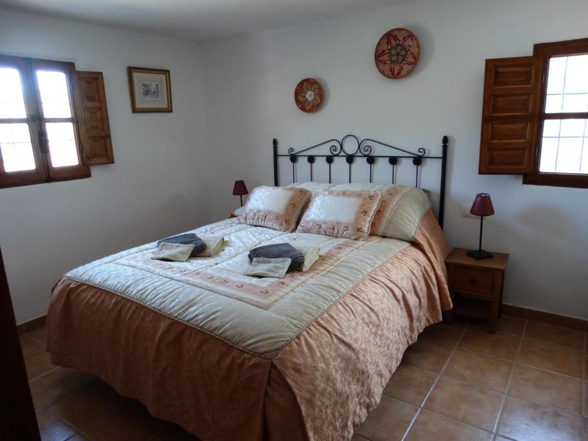 B&B Cortijo Loma Leon Cutar ภายนอก รูปภาพ